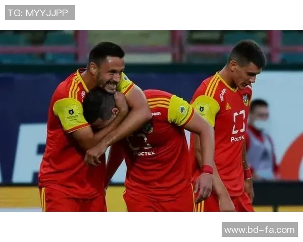 苏维埃之翼与图拉兵的激烈对决揭示足球战术与团队协作的精彩瞬间